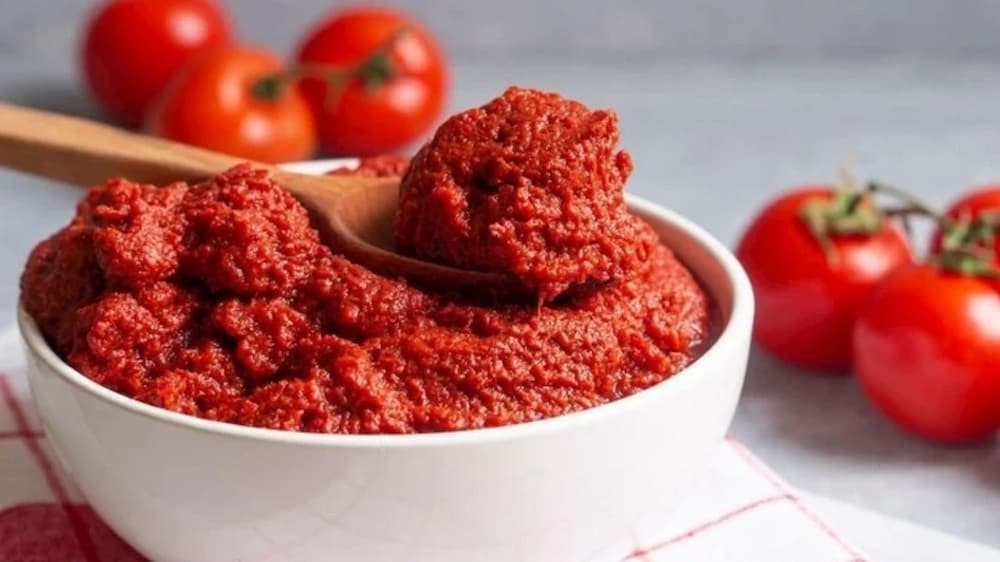 رب گوجه فرنگی خانگی با طعم طبیعی و غلظت مناسب